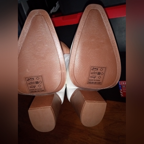 New in box white Crorco boots Sz6 - Picture 3 of 5